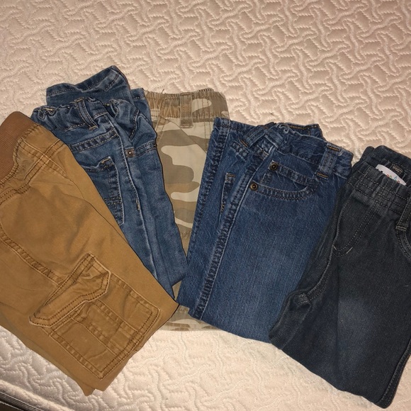 Lot of Boys pants sizes 2T and one wrangler 3T. - Picture 1 of 2